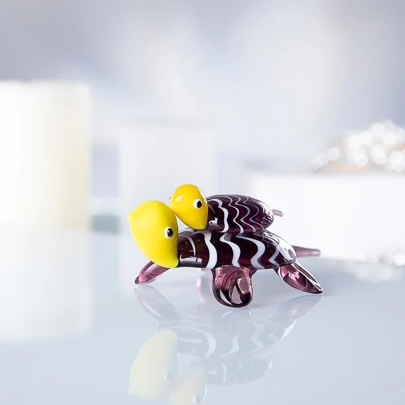 Figurine tortue mère en verre artisanale